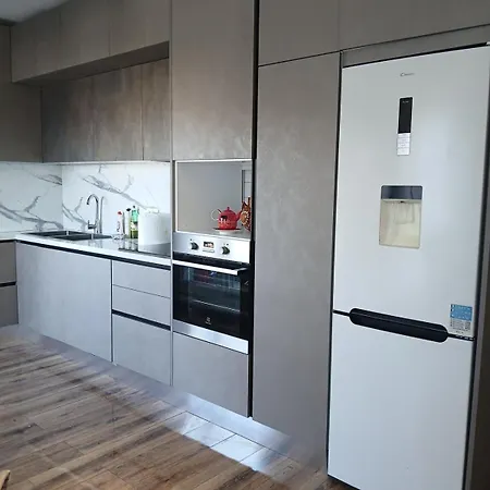 Cozy And Chic Appartement Tirana